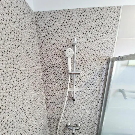 Habitacion Privada En Apartamento Moderno Compartido Cerca De La Playa Y Aeropuerto Gæstehus *