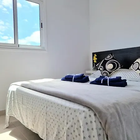 Gæstehus Habitacion Privada En Apartamento Moderno Compartido Cerca De La Playa Y Aeropuerto *
